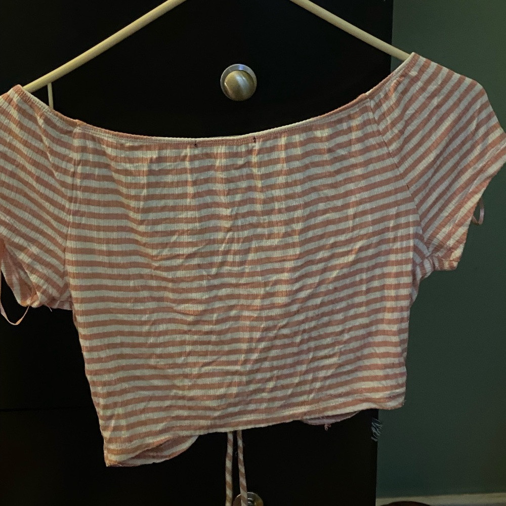 Crop top - Picture 2 of 2